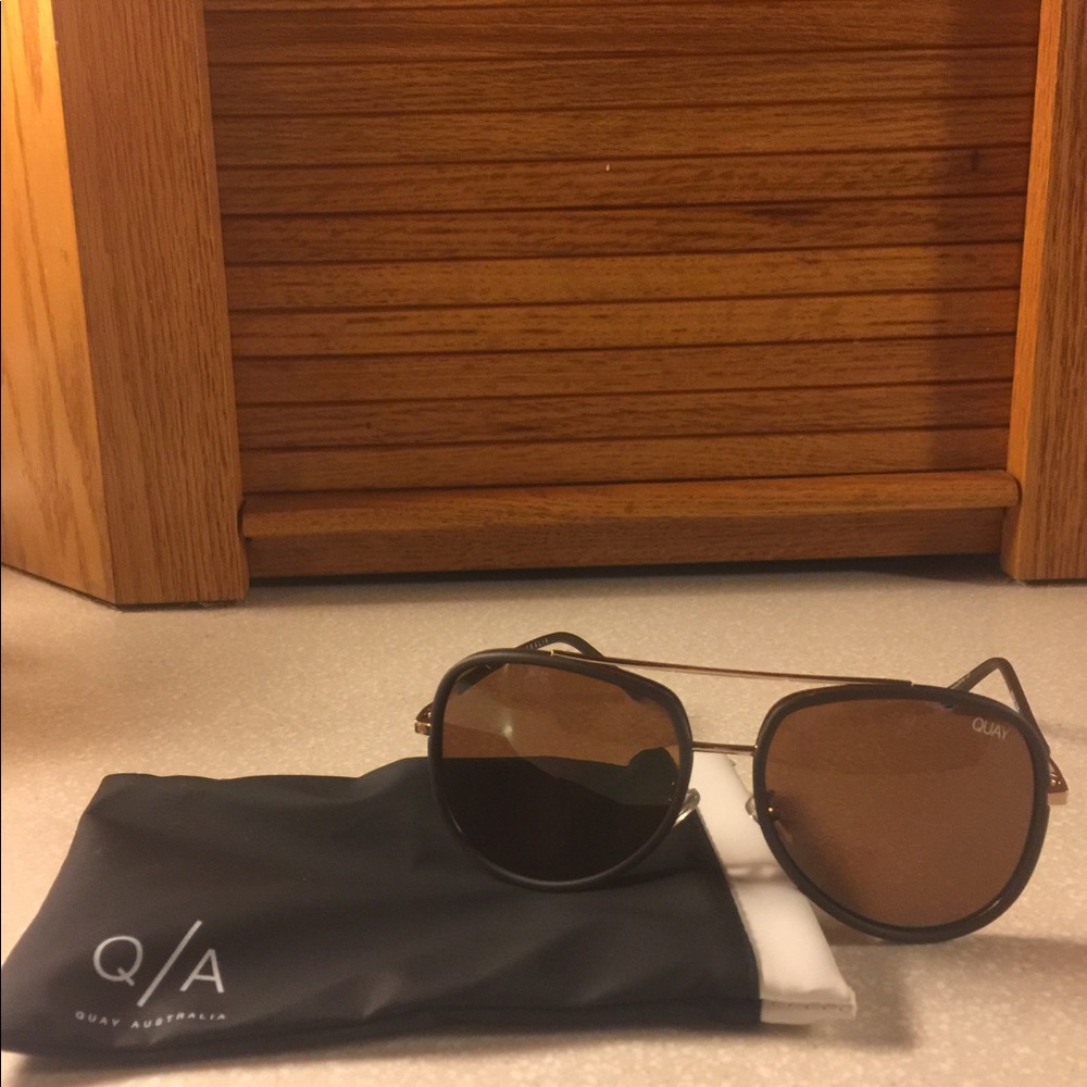 Quay sunnies